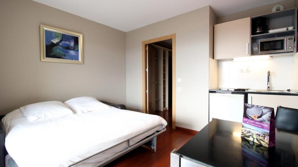 Aux Balcons Du Sancy Aparthotel Picherande Exterior foto