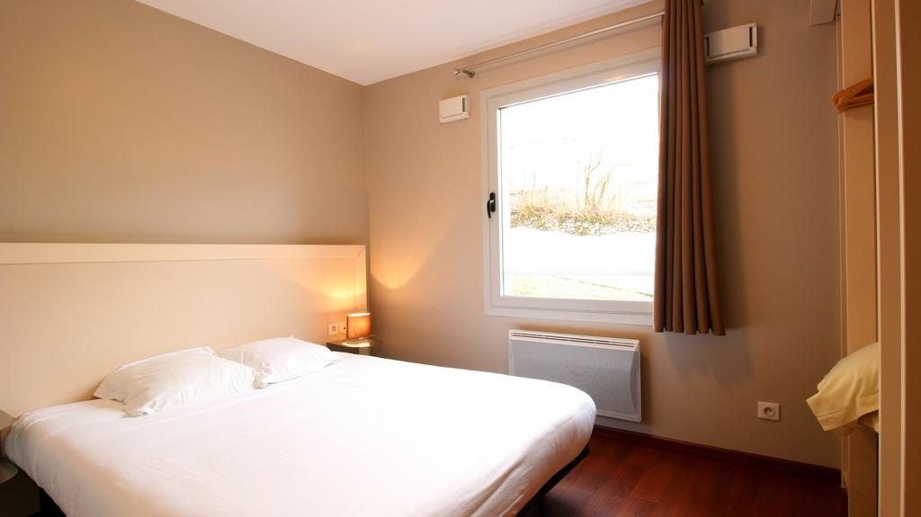 Aux Balcons Du Sancy Aparthotel Picherande Exterior foto